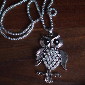 Silver-tone Owl Opera Pendant